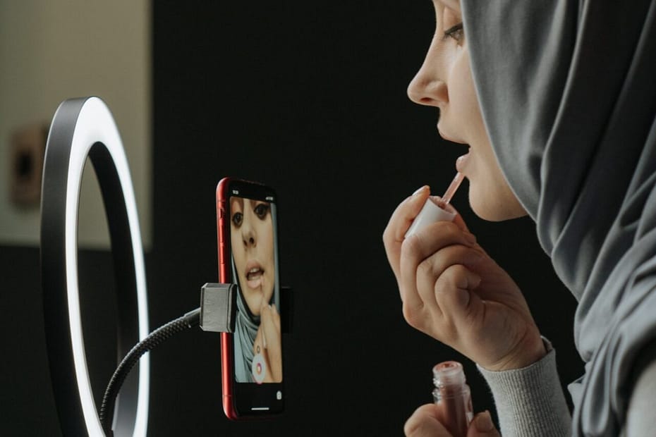 Product Review: Hama LED "SpotLight Foldup"